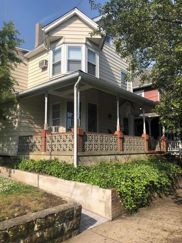 Foto principal - 96 Cookman Ave