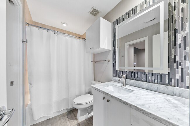 Foto del edificio - 2614 Chenevert St