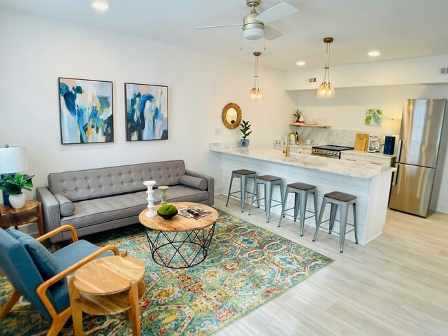 Photo - 20 Rose Ln Townhome