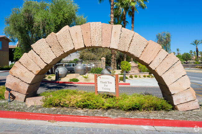 Canterra Apartments Palm Desert Ca Apartments Com