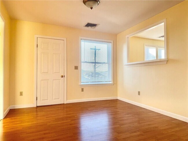 Foto del edificio - 1037 Cass Ave