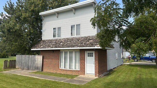 Foto del edificio - 8364 Railroad Rd