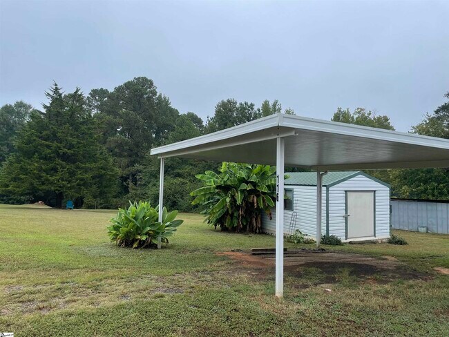 Foto del edificio - 116 Serenity Ln