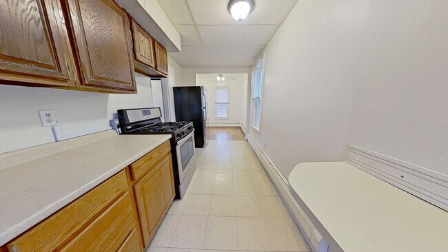 Building Photo - Rear Unit