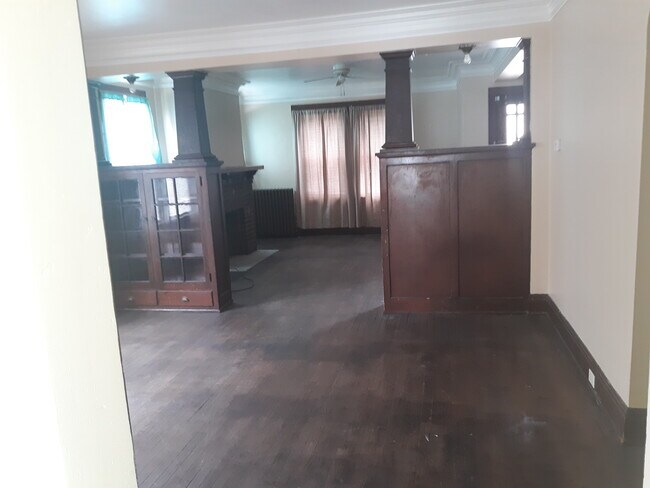 Dining Room - 134 E Otterman St
