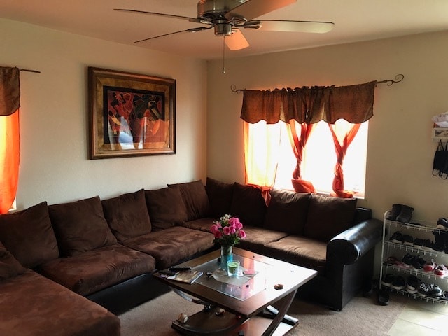 Foto del edificio - 1048 W 223rd St