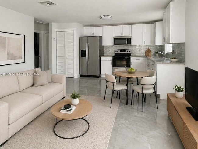 Foto del edificio - 4281 Riverside Dr