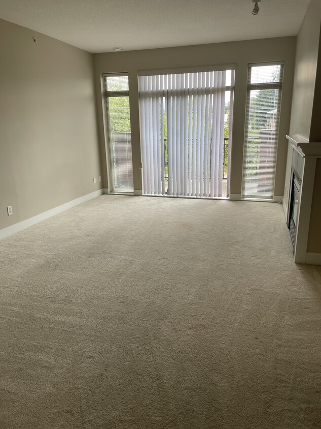 Primary Photo - 2250 Wesbrook Mall