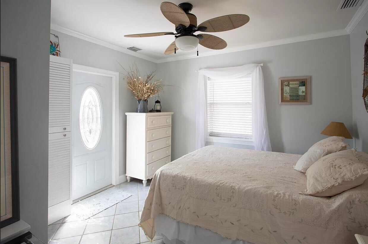 1515 Josephine St Unit C, Key West, FL 33040 Condo for Rent in Key