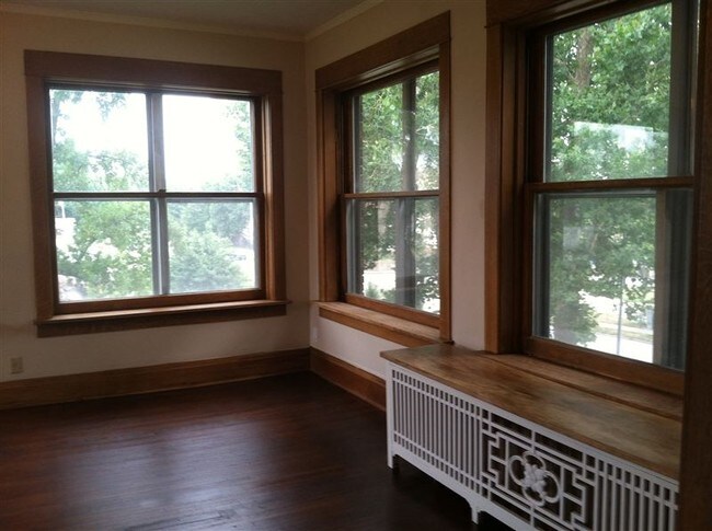 Building Photo - 123 N 39th St