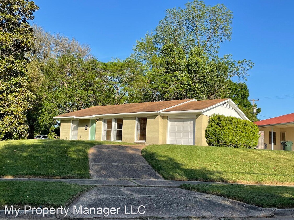 Primary Photo - 3 br, 2 bath House - 151 Carroll St