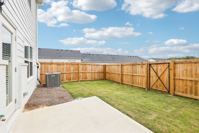 Foto del edificio - Parkway Pointe