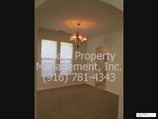 Building Photo - 6911 Fallsbrook Ct