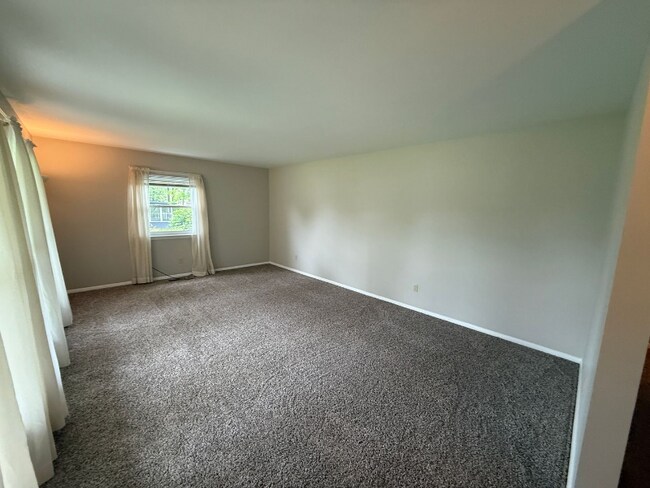 Foto del edificio - 4221 Lynwood Ct