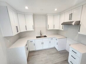 Building Photo - 10845 White St