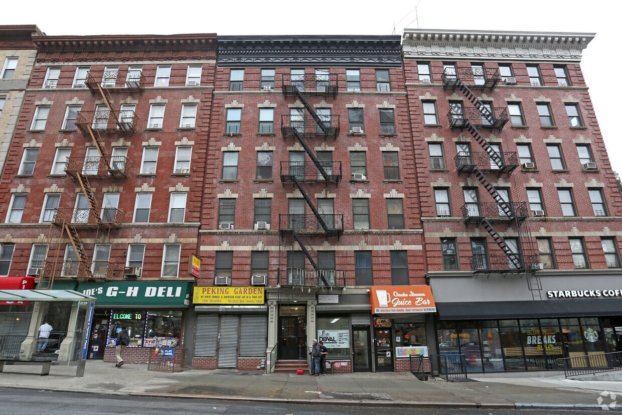 Building Photo - 3163 Broadway