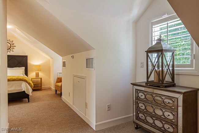 Foto del edificio - 2700 Treasure Ln