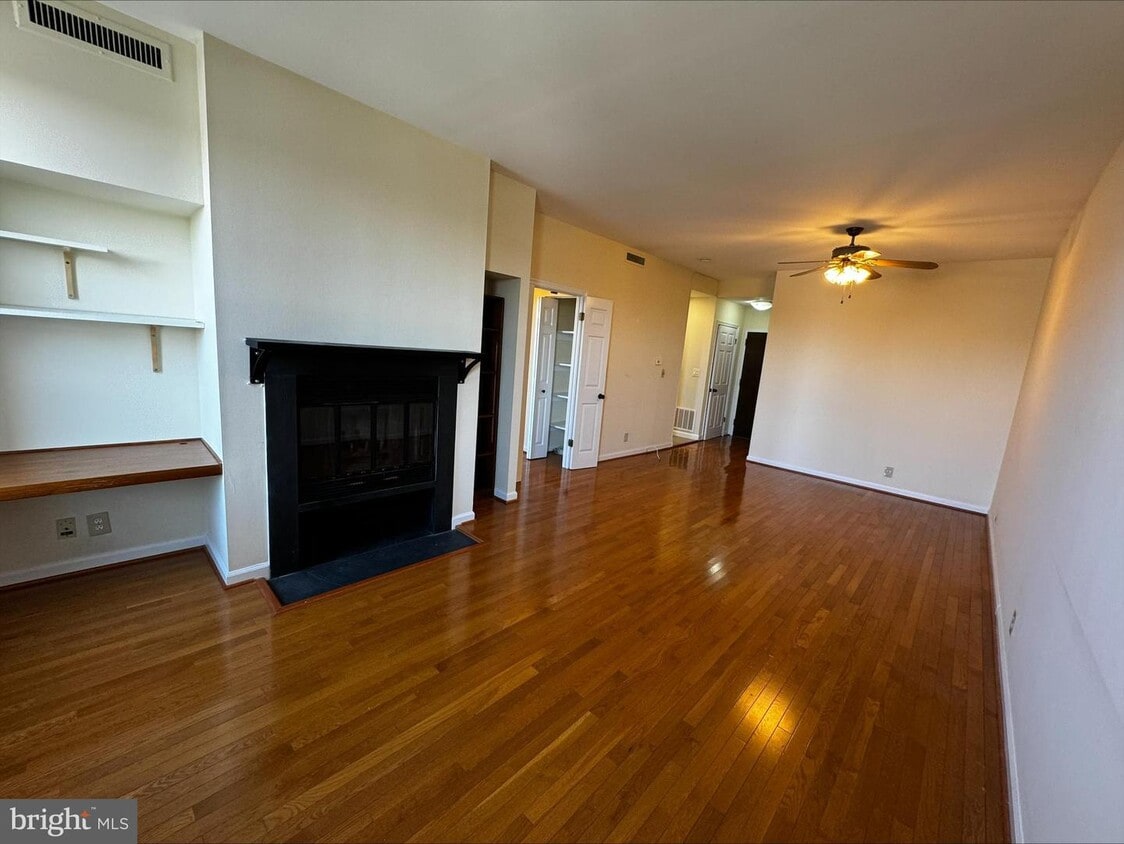 Primary Photo - 1830 17th St NW