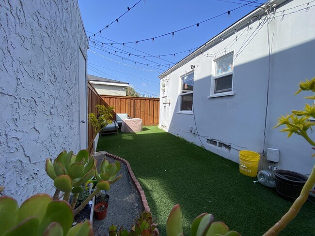 Foto del edificio - 3924 Kendall St