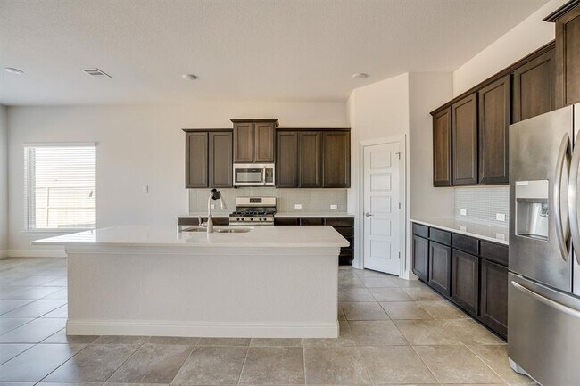 Foto del edificio - 346 Jefferson Ln