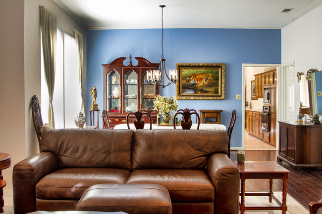 Formal Dinning Room - 14023 Highmark Sq