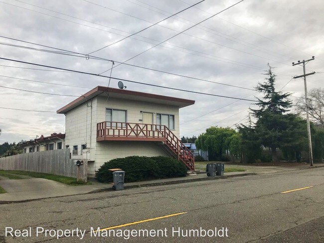 Foto del edificio - 4151-4157 D St
