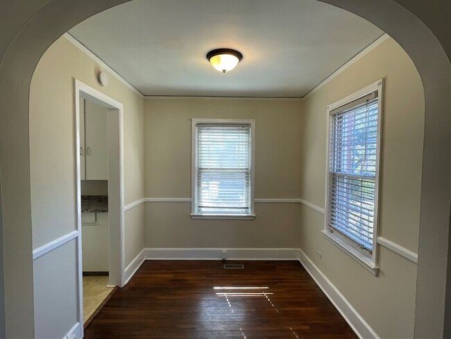 Building Photo - T.R. Lawing Realty Property