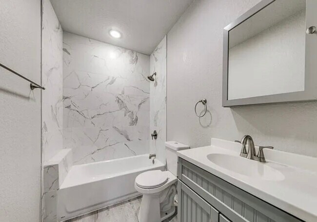 Foto del edificio - 6710 Dashmoor Creek