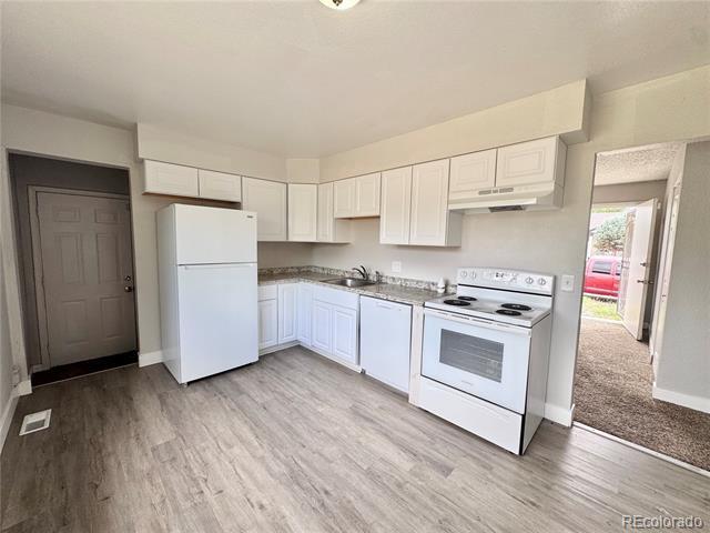 Foto del edificio - 14385 Pensacola Dr