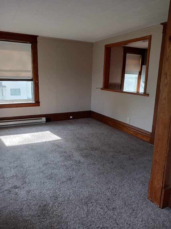 Foto del edificio - 951 E Allegan St