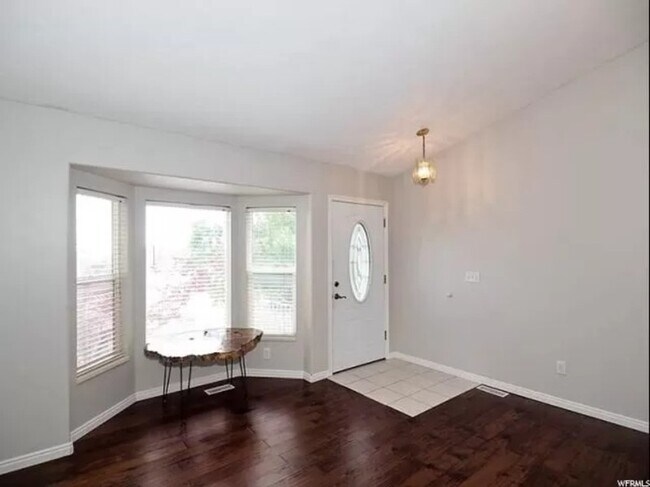 Foto del edificio - 4881 Cave Peak Dr