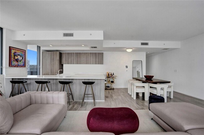 Foto del edificio - 801 S Miami Ave
