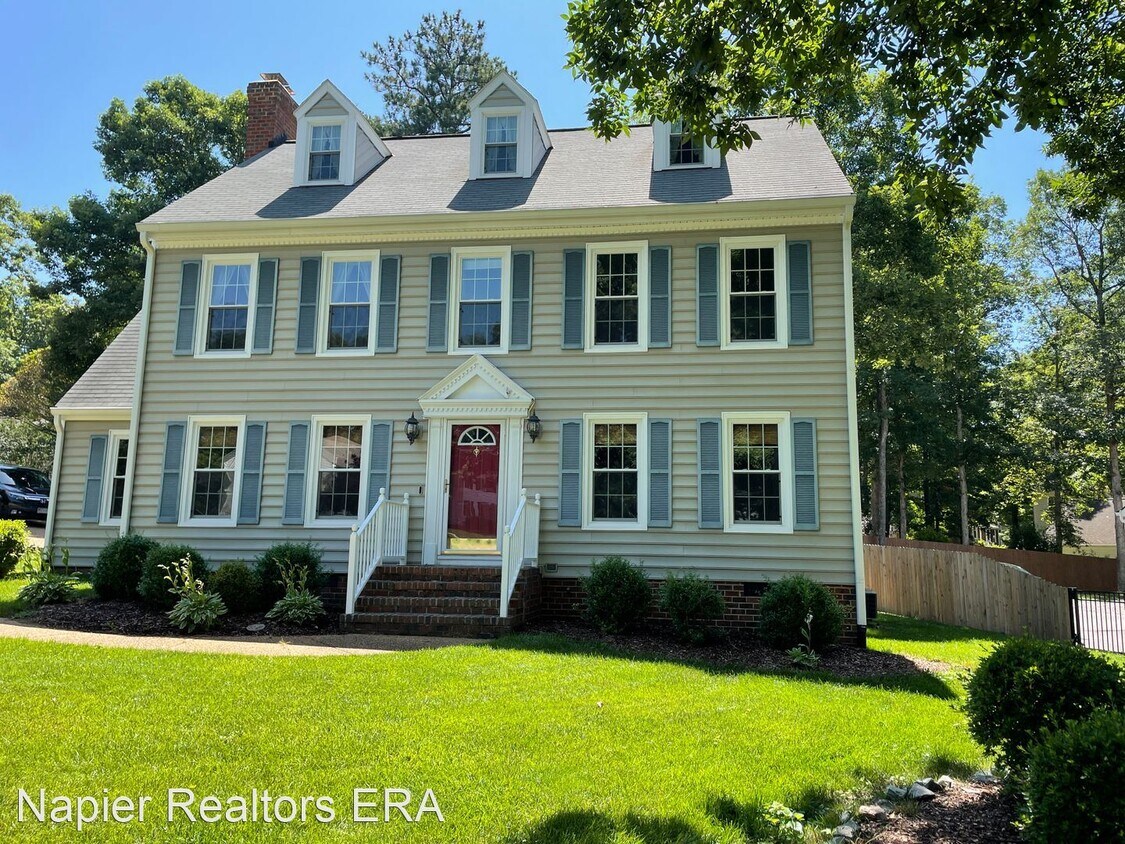 3 br, 2.5 bath House 13105 Groveton Cir House Rental in Midlothian