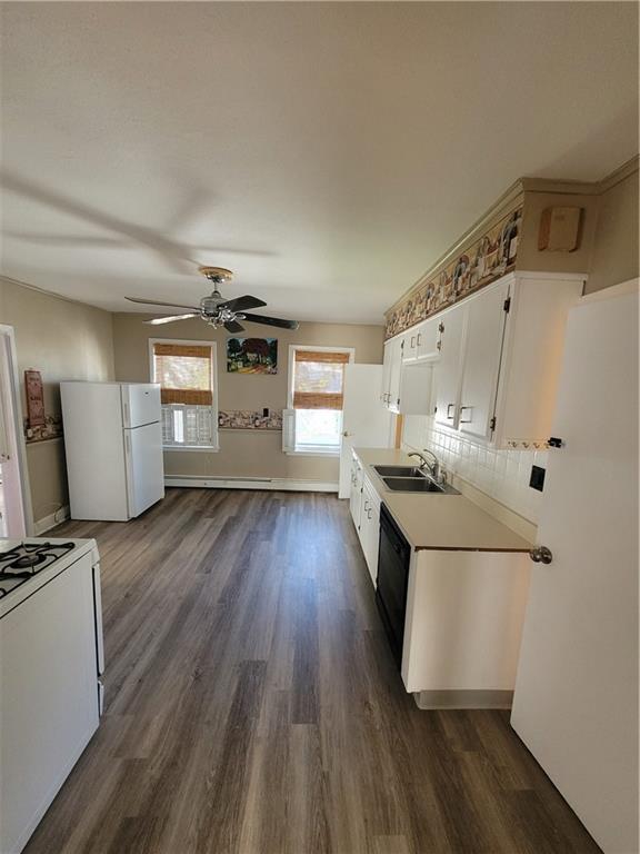 30 Tweed St Unit 2, Cranston, RI 02920 Room for Rent in Cranston, RI