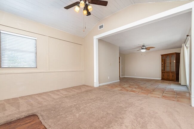 Building Photo - 4210 Hog Valley Rd