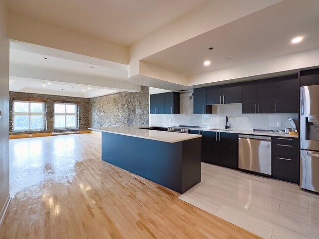 Photo du bâtiment - 36 Rue Saint-Paul E