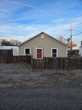 Building Photo - 619 S Buchanan St