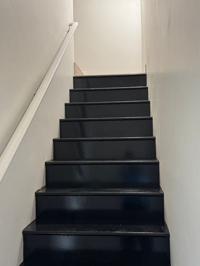 Photo - 17122 Santa Lucia St Apartment