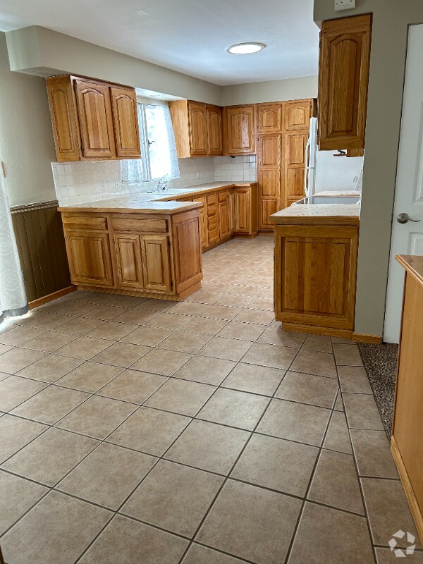 Apartments with Garages in Monarch, MT 12 Rentals