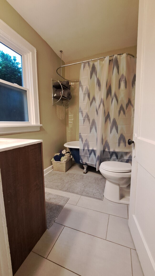 Foto del edificio - 2020 Highland Ave