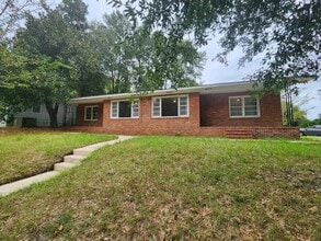 Building Photo - 2639 Willow St