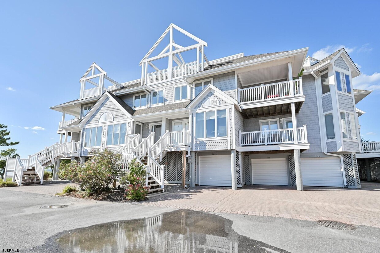 2204 East Dr Unit 2204, Ventnor City, NJ 08406 Condo for Rent in Ventnor City, NJ