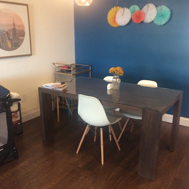 Foto del edificio - 134 Cottonwood St