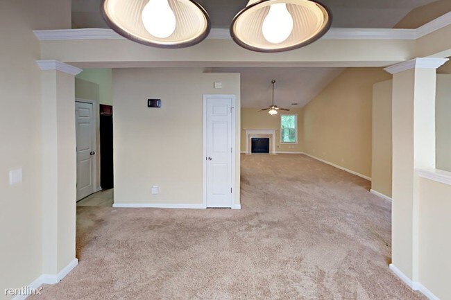 Building Photo - 2840 Woodbine Hill Way