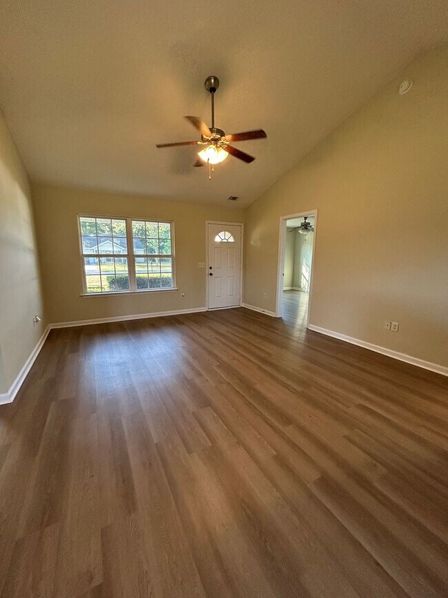 Foto del edificio - Beautiful Ranch Home in Springfield