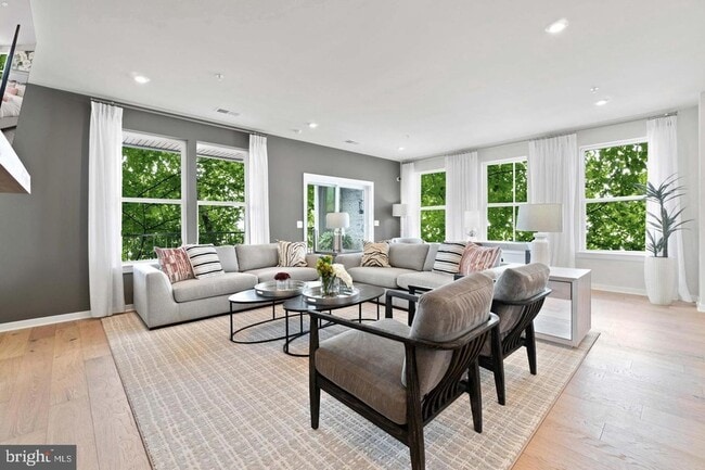 Building Photo - 2339 Liberty Lp