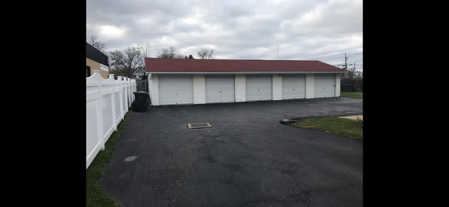 Building Photo - 1365 Pierce Ave