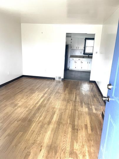 Foto del edificio - 710 Coulter Ave