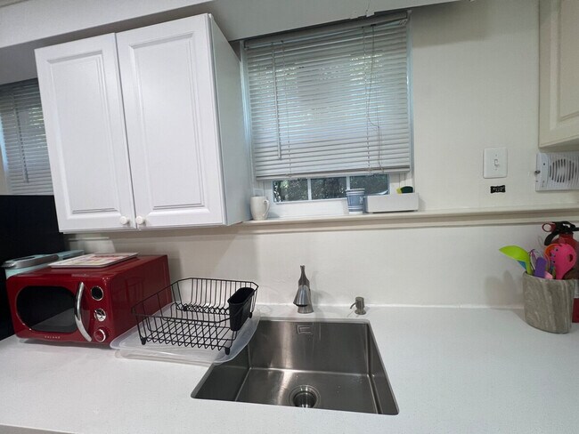 Foto del edificio - 11874 Sunrise Valley Dr
