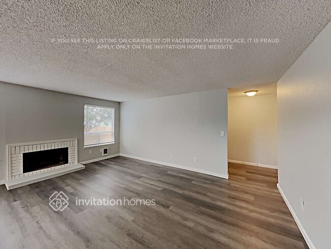 Building Photo - 12428 42nd Ave NE